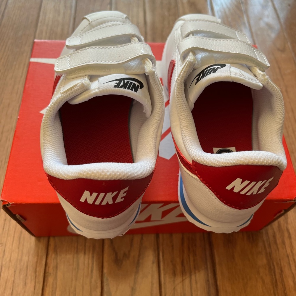 Size 2Y (PSV) - Nike Cortez Basic SL Low Varsity Red 904767 103 - Picture 3 of 5